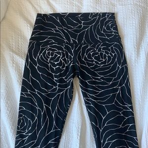 RARE LULULEMON LEGGINGS